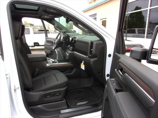2026 GMC Sierra 2500HD Crew Cab, Standard Bed, SLT, 4WD