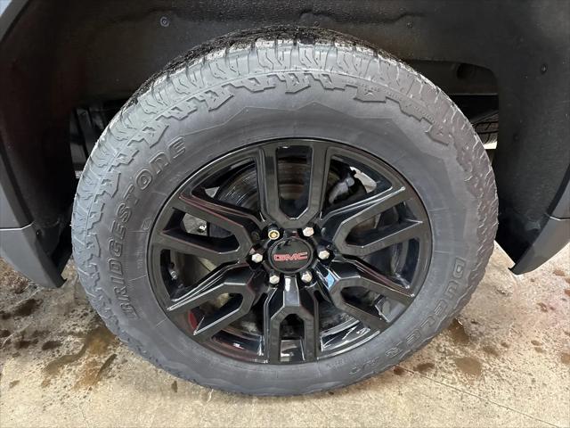 2023 GMC Sierra 1500 4WD Crew Cab Short Box Elevation with 3SB
