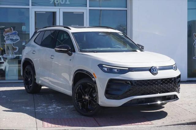 2026 Volkswagen Tiguan SE R-Line Black