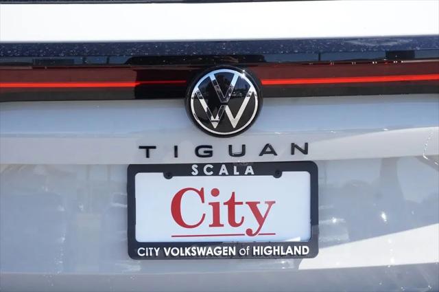 2026 Volkswagen Tiguan SE R-Line Black