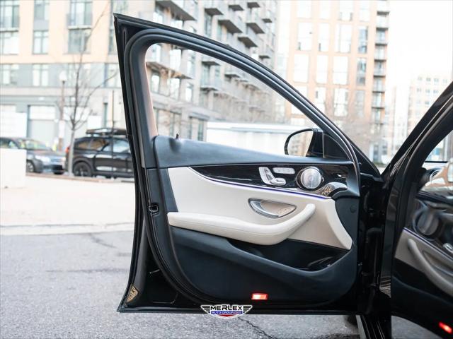 2019 Mercedes-Benz E-CLASS E 300 E 300