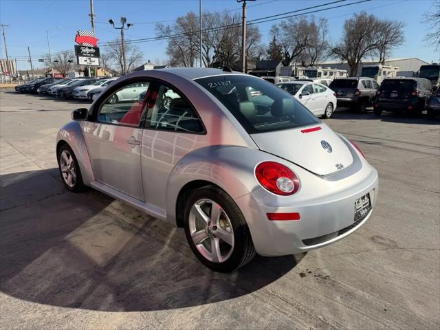 2006 Volkswagen New Beetle Coupe 2.5 (A6)