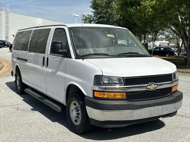 2023 Chevrolet Express Passenger RWD 3500 Extended Wheelbase LT