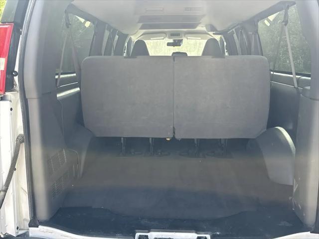 2023 Chevrolet Express Passenger RWD 3500 Extended Wheelbase LT