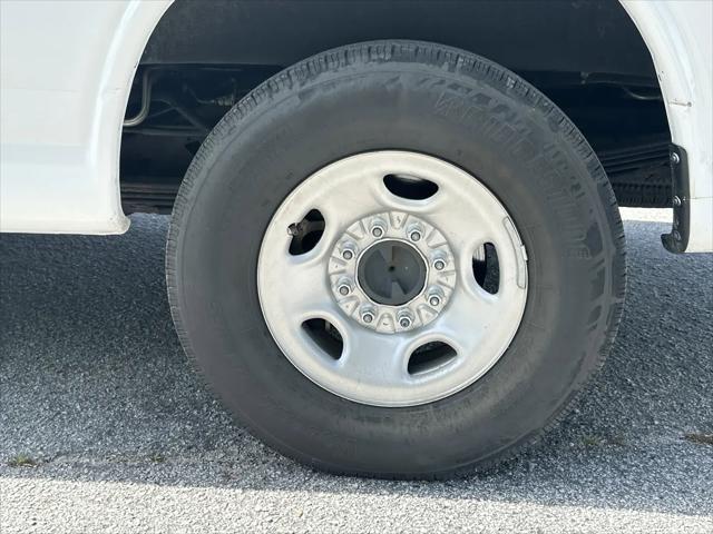 2023 Chevrolet Express Passenger RWD 3500 Extended Wheelbase LT