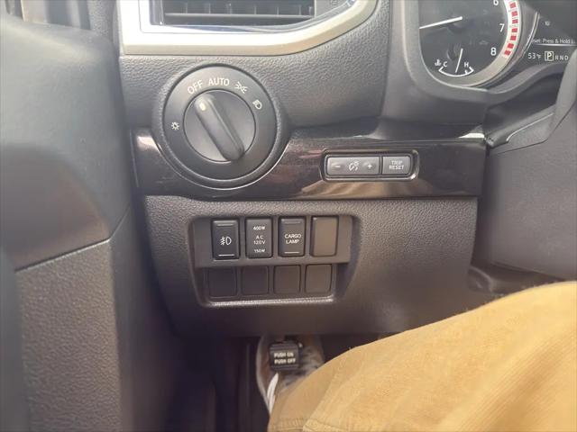 2017 Nissan Titan SV