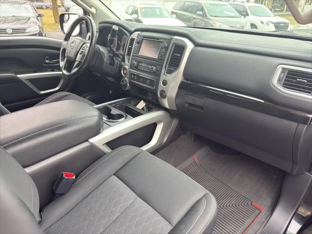 2017 Nissan Titan SV