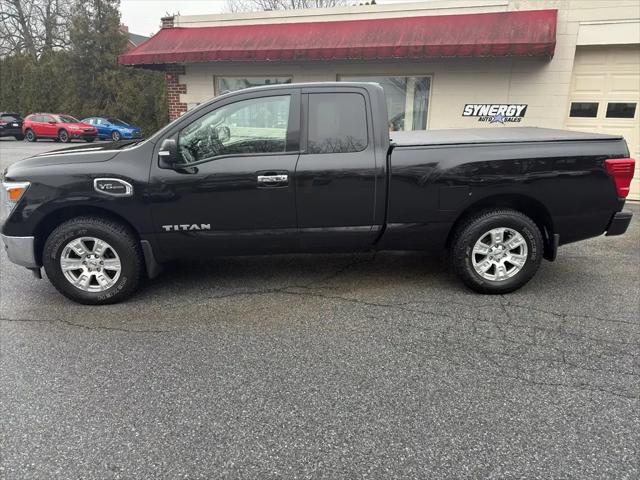2017 Nissan Titan SV