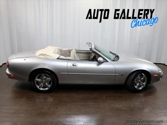 1999 Jaguar XK8 Standard