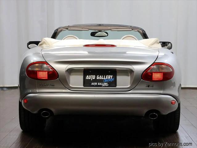 1999 Jaguar XK8 Standard