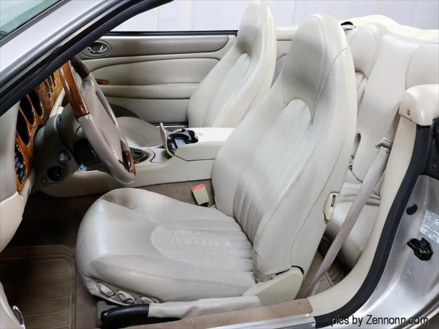 1999 Jaguar XK8 Standard