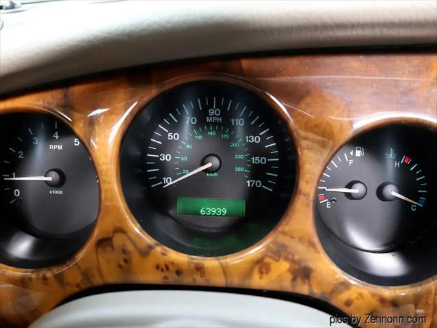 1999 Jaguar XK8 Standard