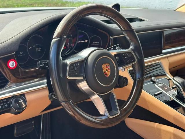 2018 Porsche Panamera 4S