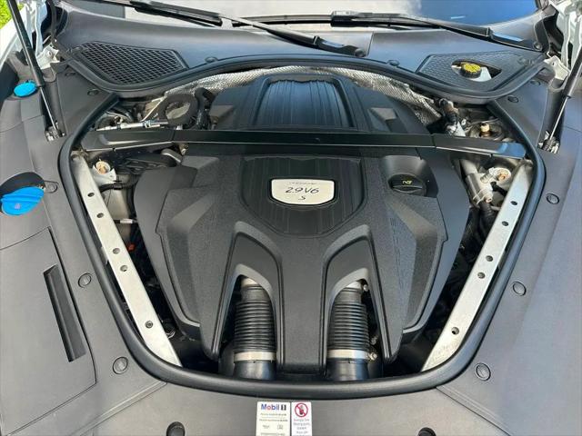 2018 Porsche Panamera 4S