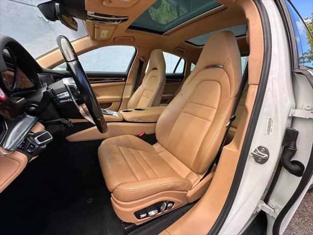 2018 Porsche Panamera 4S