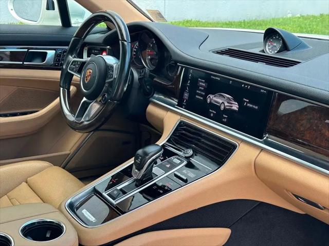 2018 Porsche Panamera 4S
