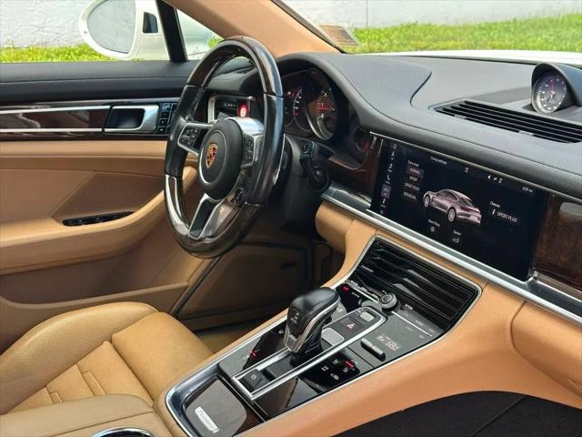 2018 Porsche Panamera 4S