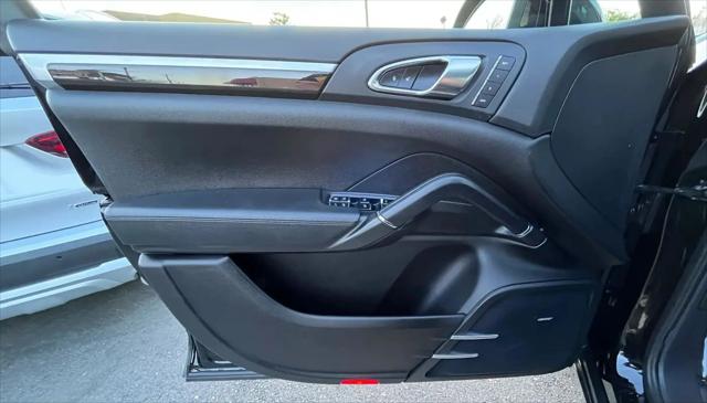 2012 Porsche Cayenne S