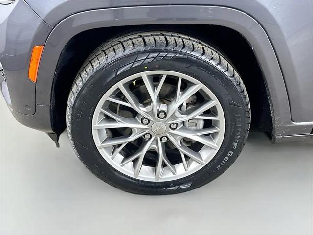 2022 Jeep Grand Cherokee Summit 4x4