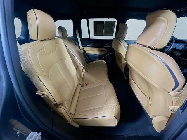 2022 Jeep Grand Cherokee Summit 4x4