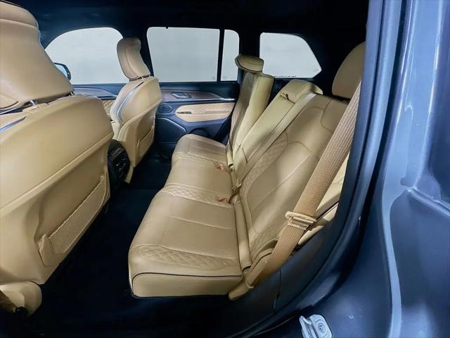 2022 Jeep Grand Cherokee Summit 4x4