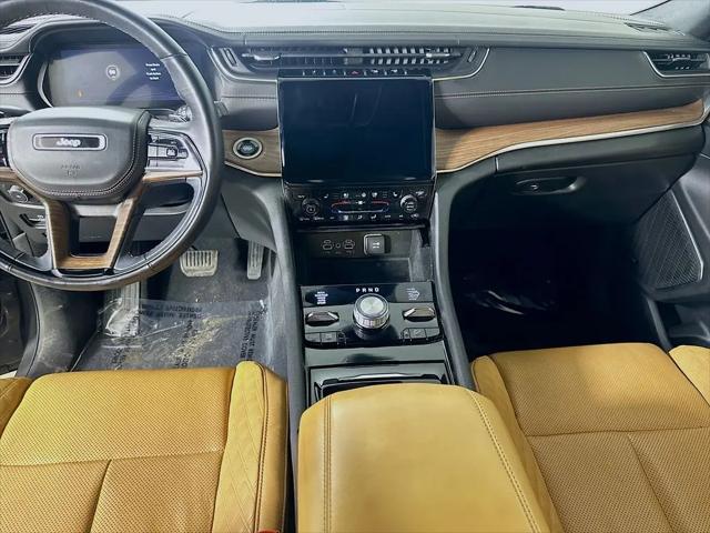 2022 Jeep Grand Cherokee Summit 4x4
