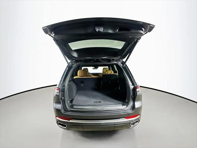 2022 Jeep Grand Cherokee Summit 4x4