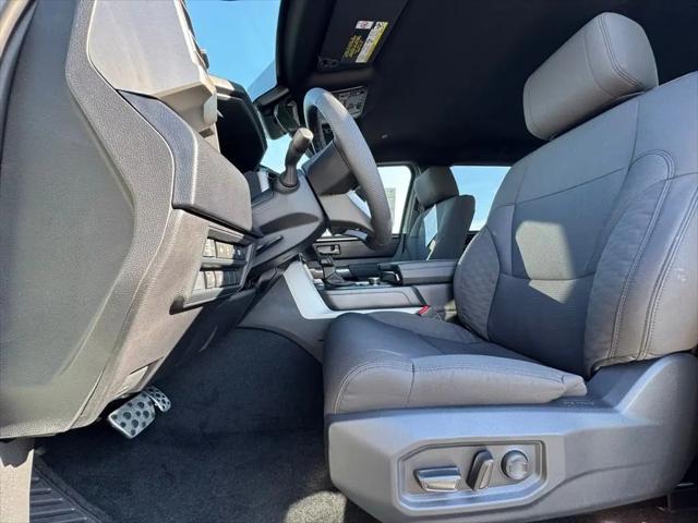 2026 Toyota Tundra SR5 CrewMax 5.5' Bed