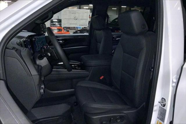 2026 Chevrolet Suburban LT, 4WD