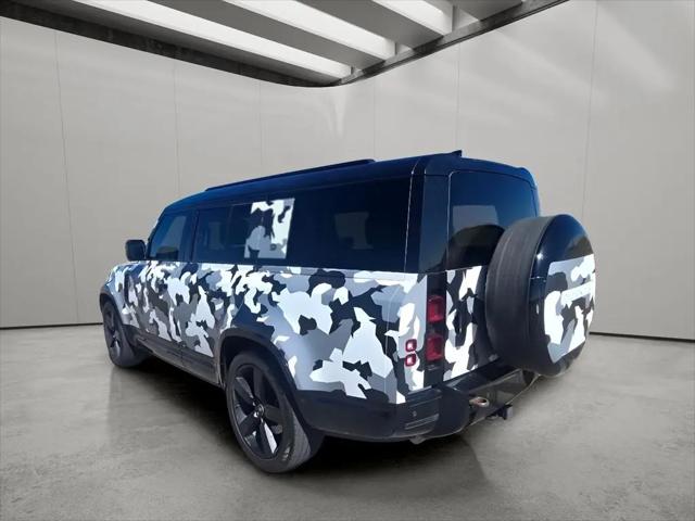 2023 Land Rover Defender 130 X-Dynamic SE