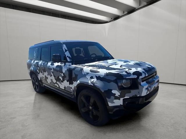 2023 Land Rover Defender 130 X-Dynamic SE
