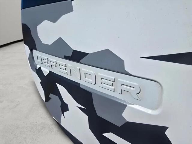 2023 Land Rover Defender 130 X-Dynamic SE