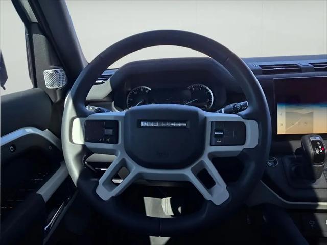 2023 Land Rover Defender 130 X-Dynamic SE