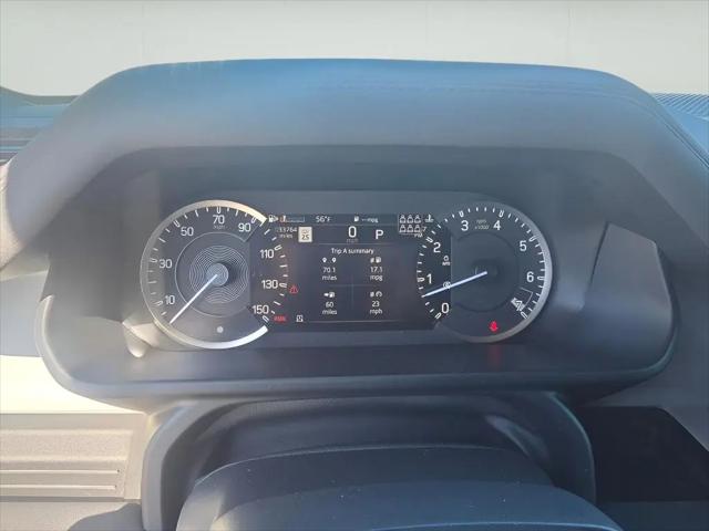 2023 Land Rover Defender 130 X-Dynamic SE