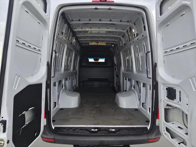 2022 Mercedes-Benz Sprinter 3500XD High Roof V6