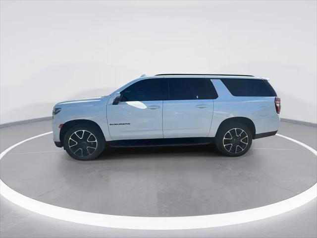 2022 Chevrolet Suburban 4WD RST