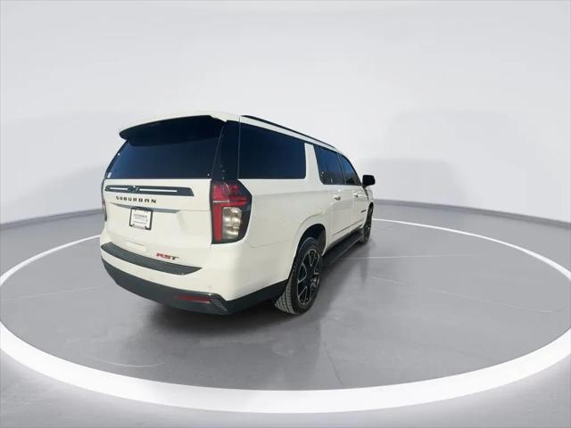 2022 Chevrolet Suburban 4WD RST