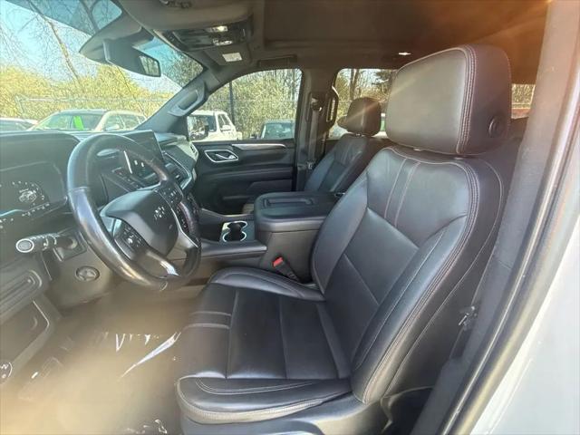 2022 Chevrolet Suburban 4WD RST