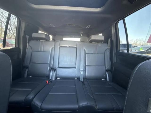 2022 Chevrolet Suburban 4WD RST