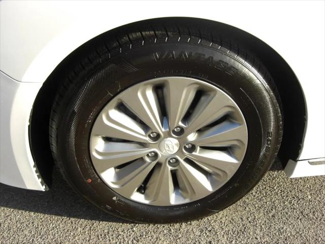 2016 Hyundai Sonata Hybrid SE