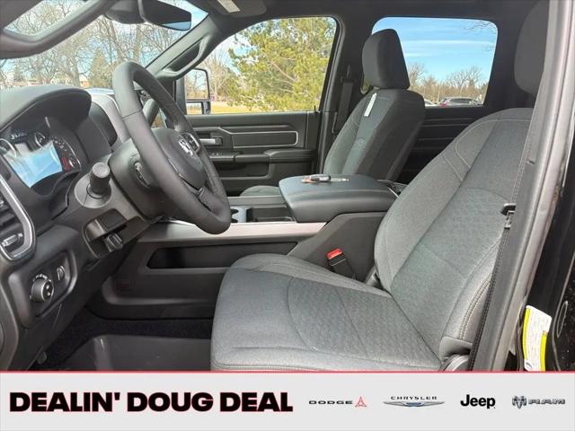 2026 Ram 3500 Big Horn Crew Cab 4x4 6'4" Box