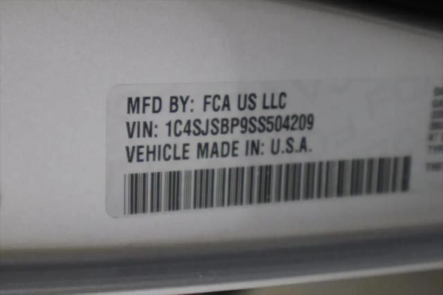 2025 Jeep Wagoneer Series II Carbide 4x4