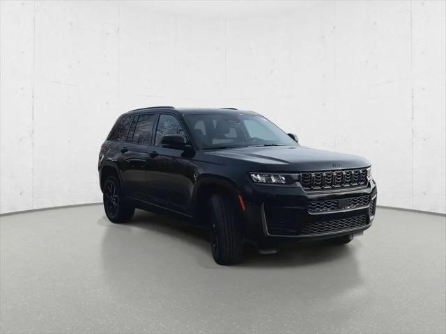 2026 Jeep Grand Cherokee Altitude 4x4