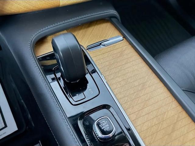 2024 Volvo XC90 B6 Plus Bright Theme 7-Seater