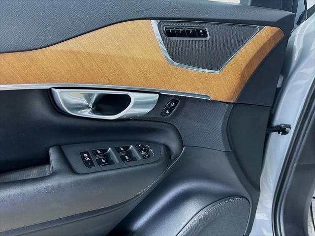 2024 Volvo XC90 B6 Plus Bright Theme 7-Seater
