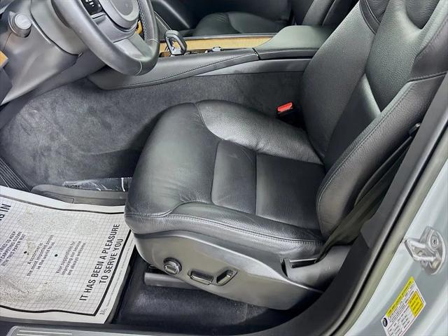 2024 Volvo XC90 B6 Plus Bright Theme 7-Seater