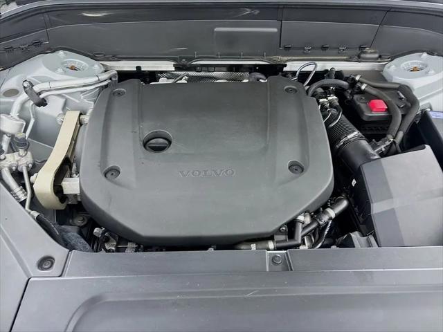 2024 Volvo XC90 B6 Plus Bright Theme 7-Seater