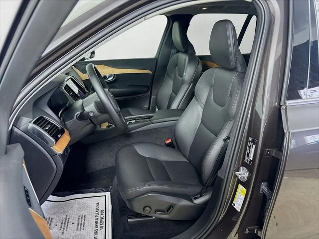 2024 Volvo XC90 B6 Plus Bright Theme 7-Seater