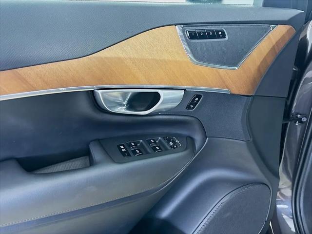 2024 Volvo XC90 B6 Plus Bright Theme 7-Seater