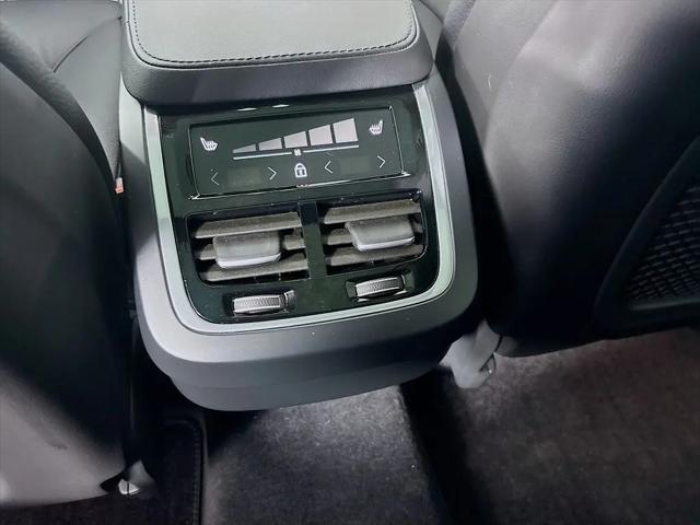 2024 Volvo XC90 B6 Plus Bright Theme 7-Seater